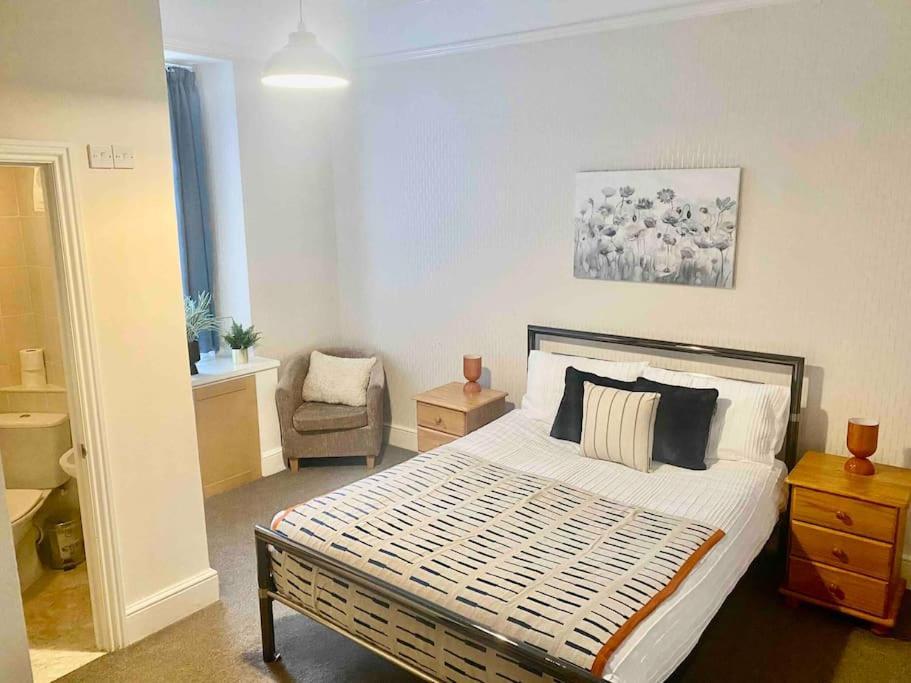 Bright 2 Bedroom Apartment Near Seafront Central Penzance Buitenkant foto
